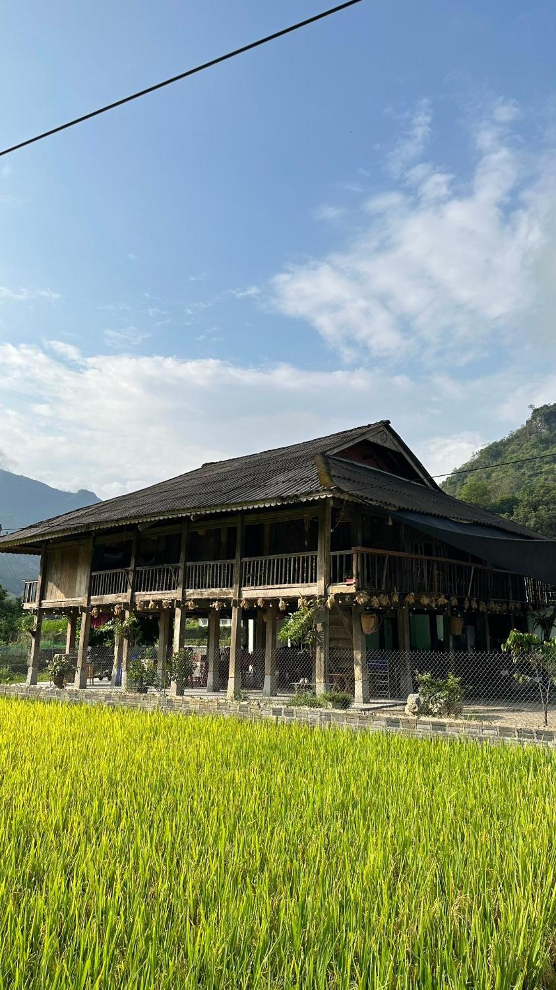 Du Gia Thu'S Homestay Lang Cac Exterior photo
